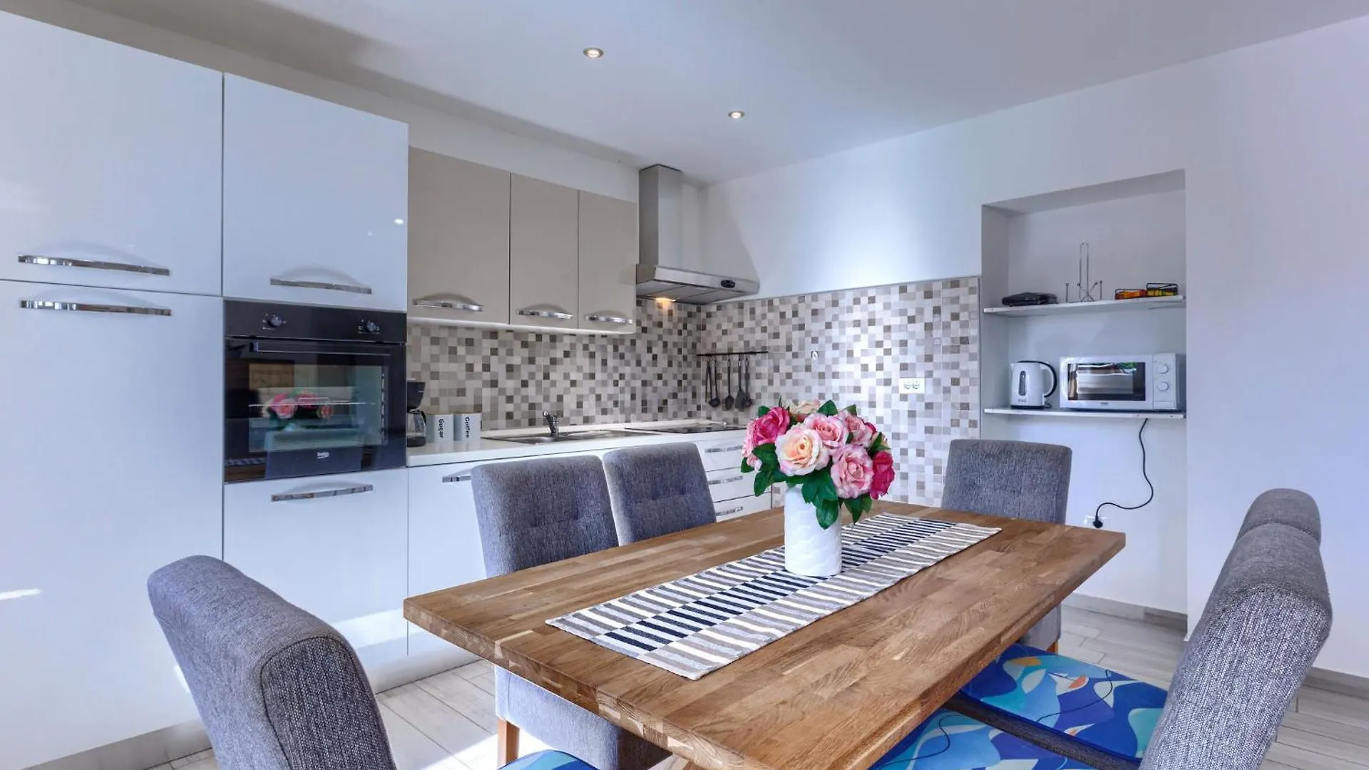 לאבין Holiday Home Villa Veronica By Interhome קרואטיה